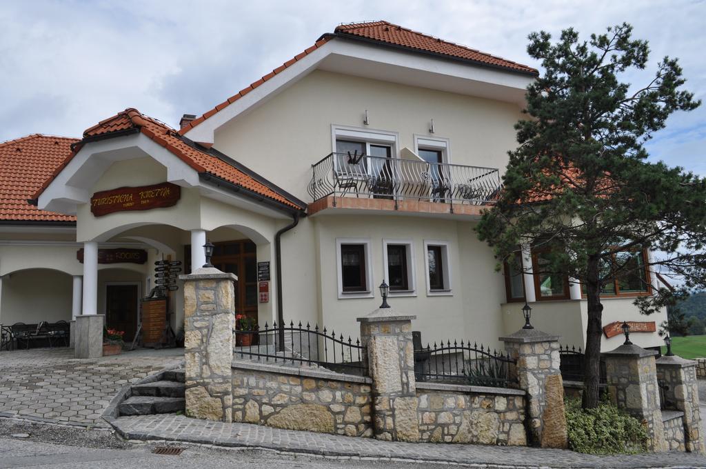 Grobelnik Tourist Farm Villa Sevnica Bagian luar foto